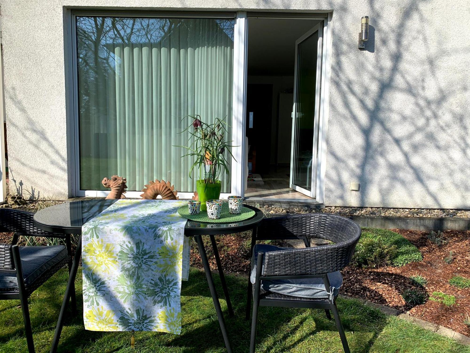 Ferienwohnung Zimmergruen Am Nordpark Mönchengladbach Exterior foto